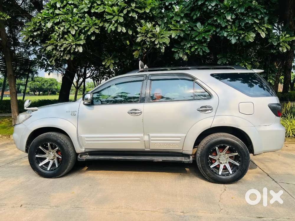 Rto 2030 Valid Fortuner 4×4 Insurance Valid Well Maintain