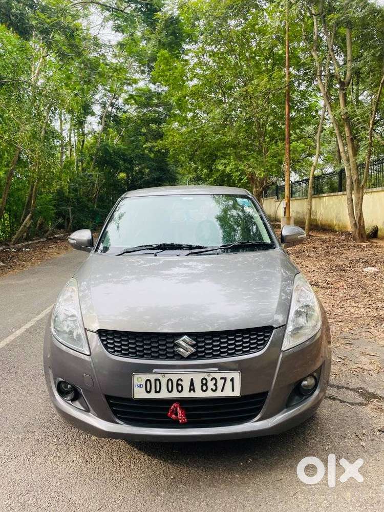 Maruti Suzuki Swift Vxi Optional, 2015, Petrol