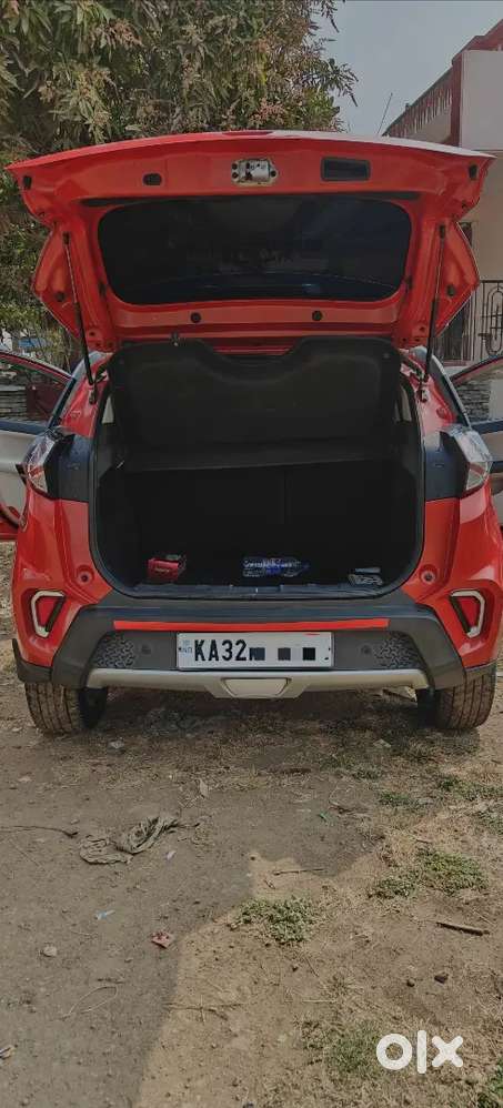Tata Nexon 2021 Diesel 80000 Km Driven