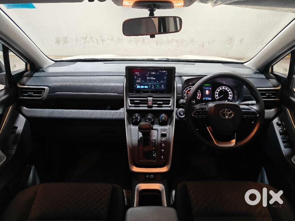 Toyota Innova Hycross 2.0 Gx 7 Str, 2023, Petrol