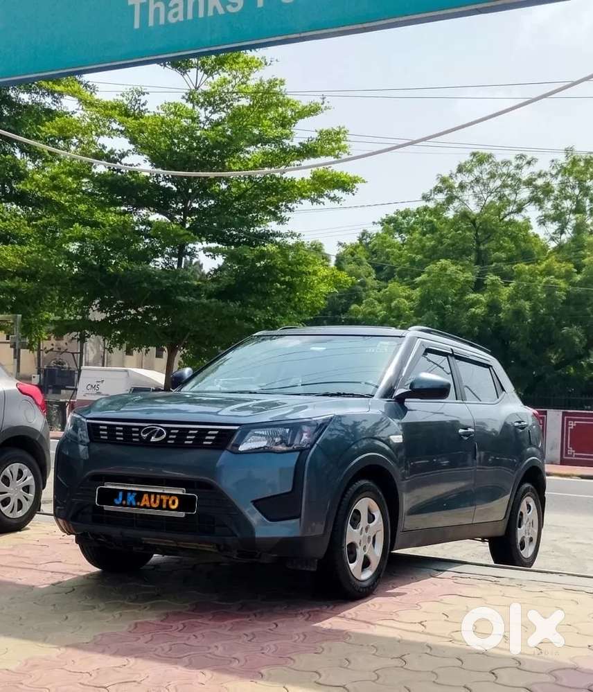 Mahindra Xuv300 W6, 2022, Petrol