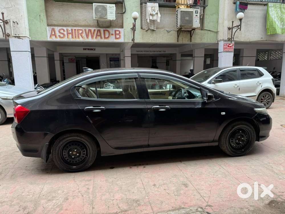 Honda City 2013 Cng & Hybrids Well Maintained