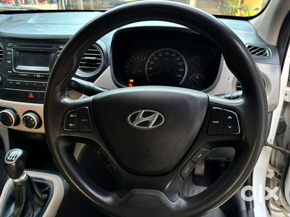 Hyundai Grand I10 Sportz 1.2 Kappa Vtvt, 2017, Petrol