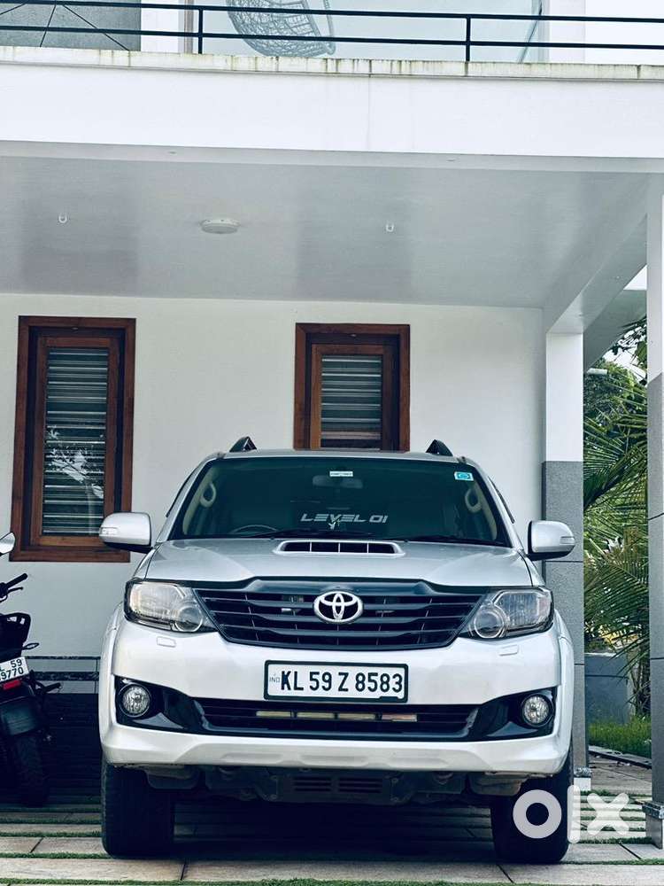 Toyota Fortuner 2013