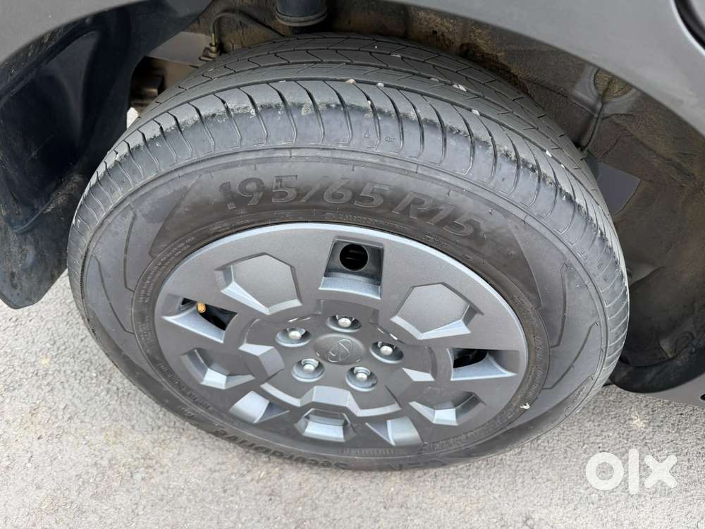 Hyundai Venue Sx Mt, 2025, Petrol