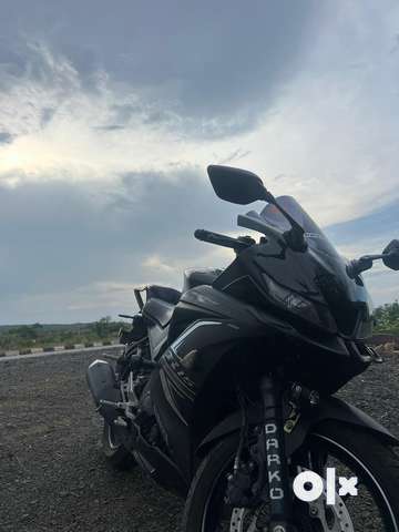 Olx r15v3 hotsell