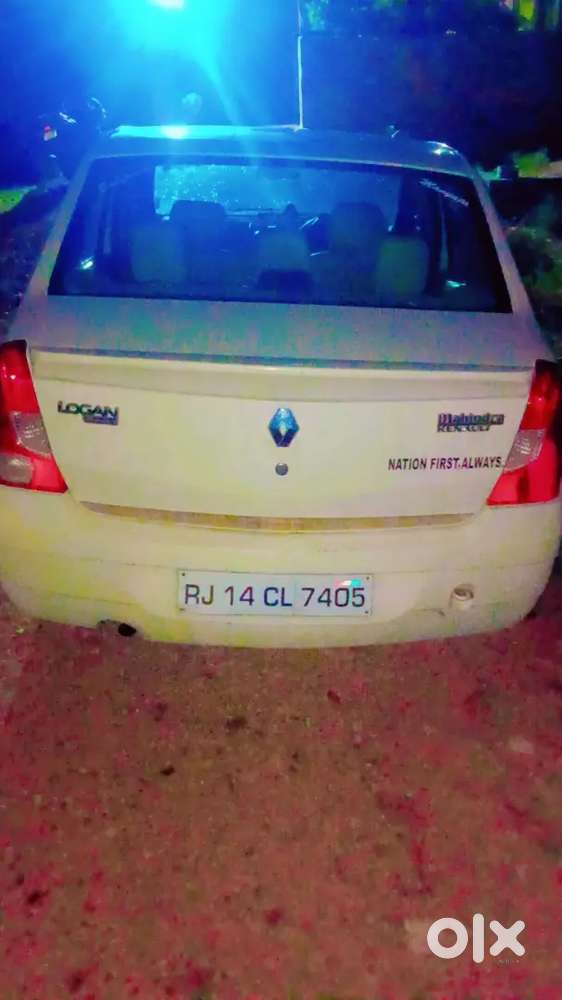 Mahindra Renault Logan 2009