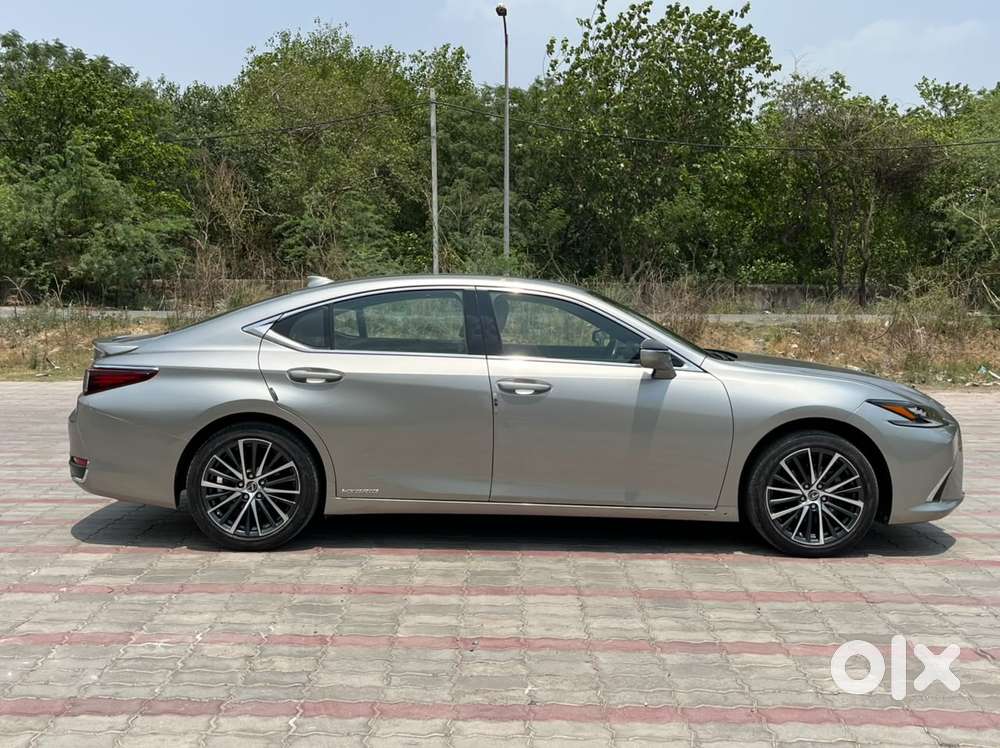 Lexus Es 300h Luxury, 2022, Petrol