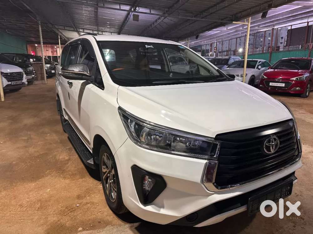 Toyota Innova Crysta 2.4 Gx Limited Edition At 7 Str, 2021, Diesel