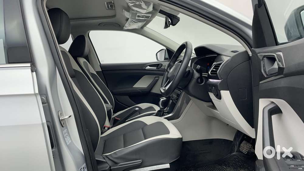 Volkswagen Taigun 1.0 Tsi Topline At, 2023, Petrol