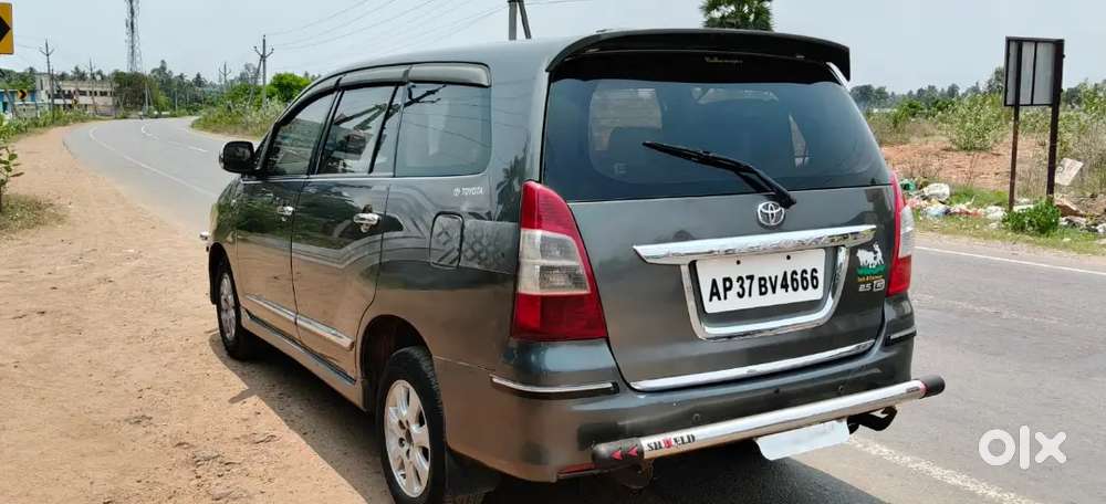 Toyota Innova 2013 Diesel 191000 Km Driven