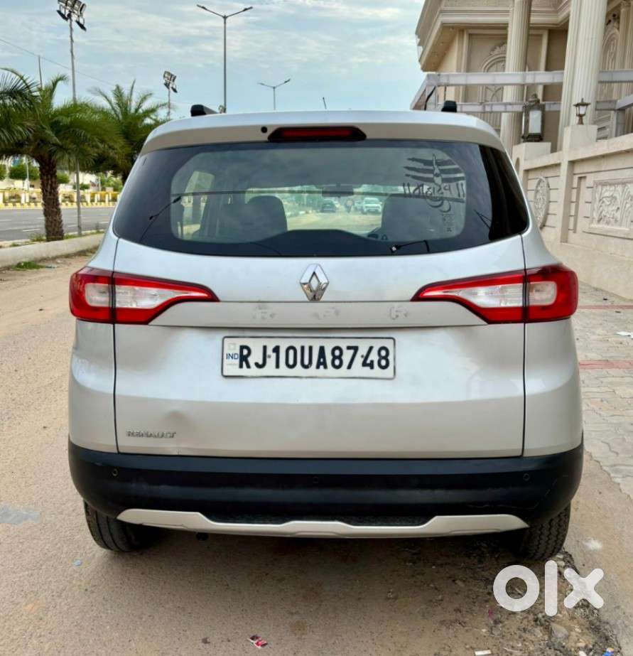 Renault Triber Rxt, 2022, Petrol