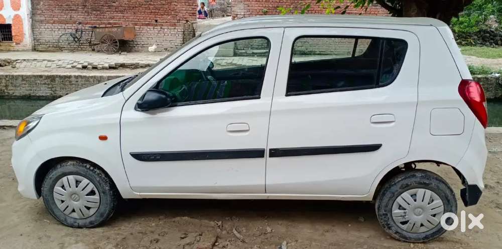 1st Owner  / 78421km Running / Color White / New Set Covers /