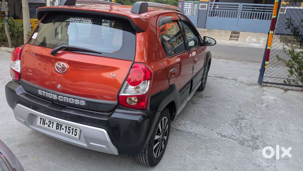 Toyota Etios Cross 1.5l V, 2016, Petrol