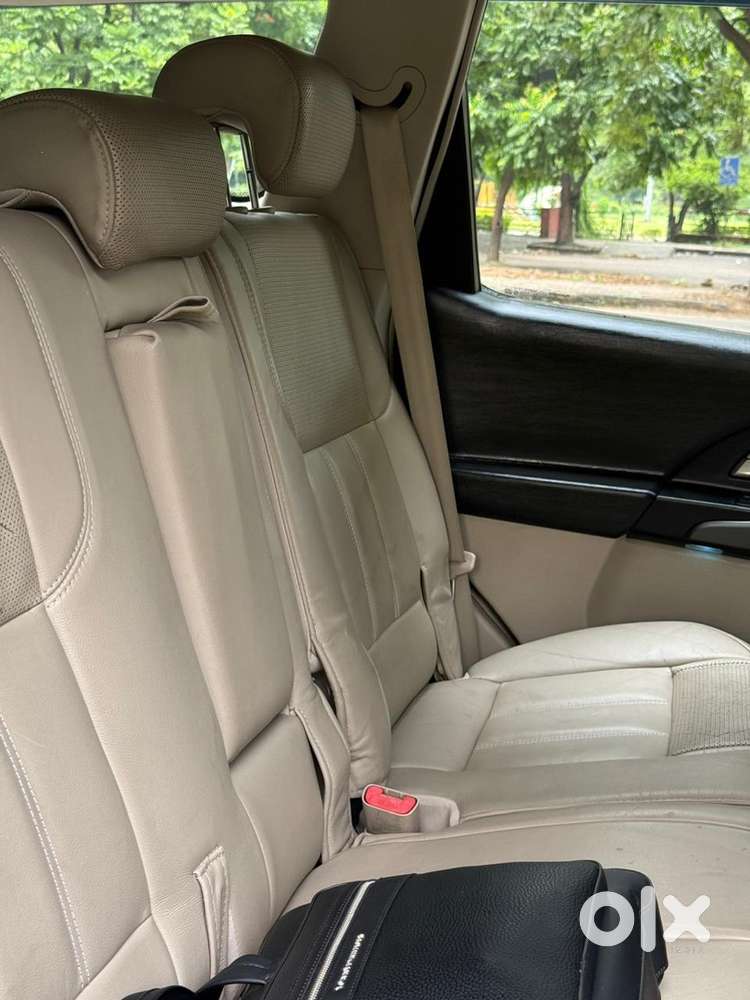 Xuv50 Diesel 2016 W8 1st Owner Paid 0065