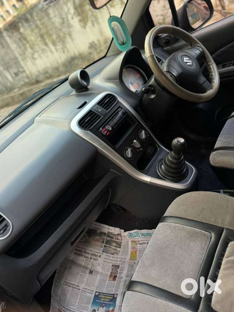 Maruti Suzuki Ritz Vxi, 2011, Petrol