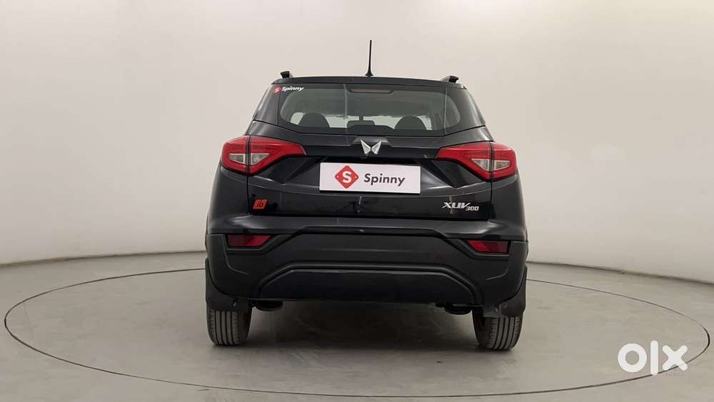 Mahindra Xuv300 W6, 2023, Petrol