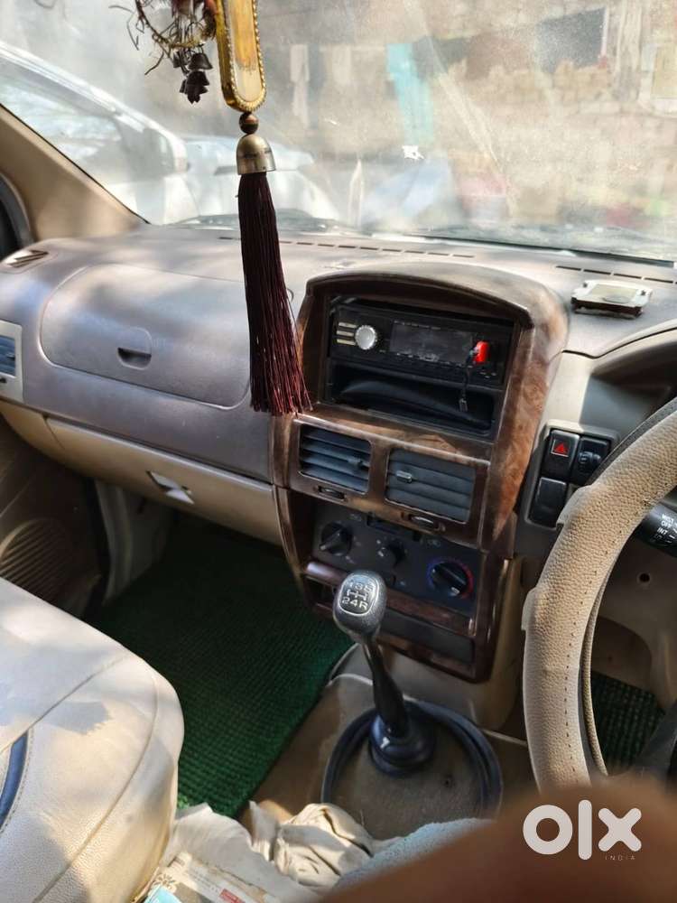 Chevrolet Tavera Neo 2010 Diesel 120000 Km Driven