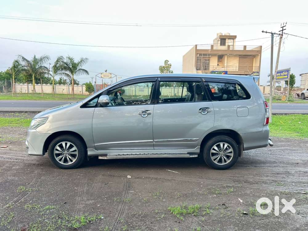 Toyota Innova Diesel/ V Vip No 111