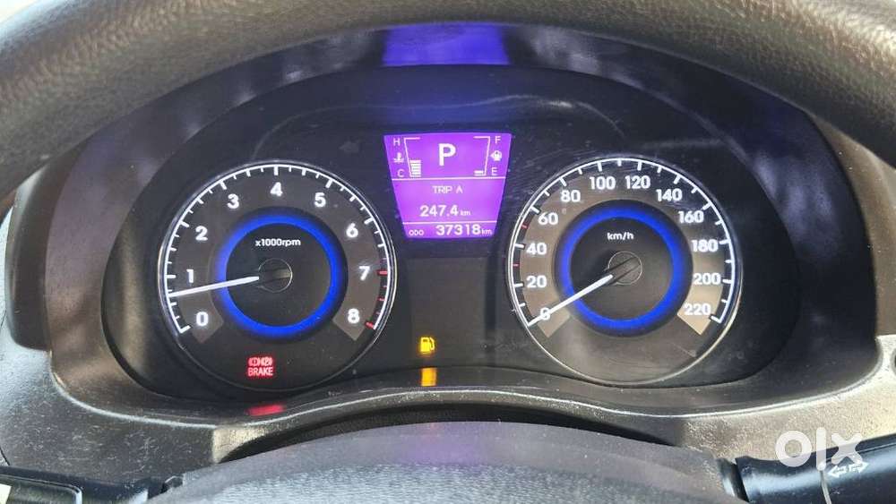 Hyundai Verna 2011-2014 1.6 Sx Vtvt (o) At, 2015, Petrol