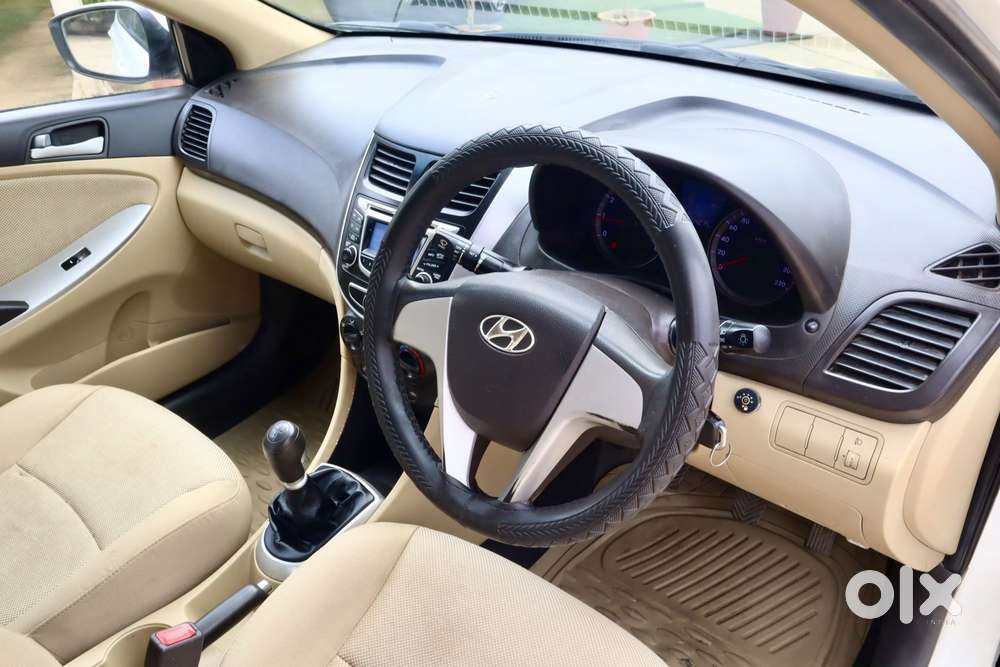 Hyundai Verna 1.6 Ex Vtvt, 2014, Petrol