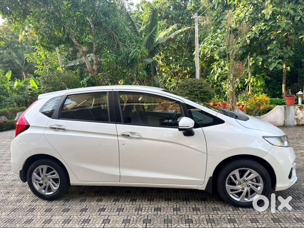 2021 Honda Jazz Vx Cvt Automatic  Excellent Condition  45,000 Km