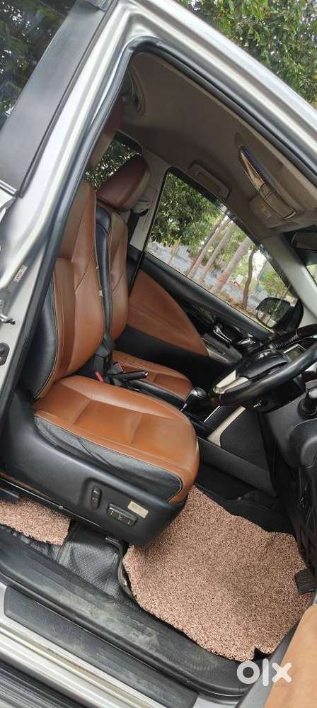 Toyota Innova Crysta 2.8z Automatic, 2017, Diesel