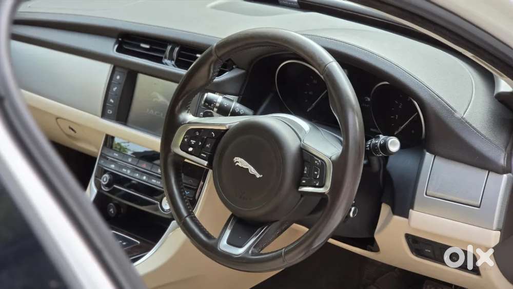 Jaguar Xf, 2018, Petrol