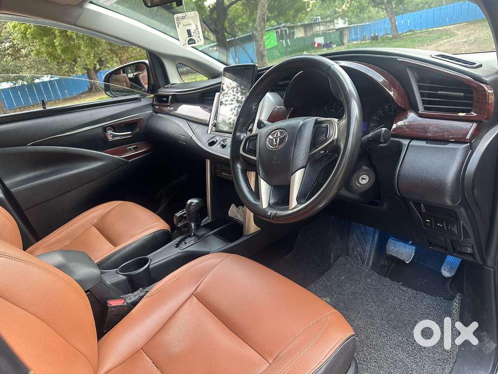 Toyota Innova Crysta 2.8 Gx At 7 Str, 2016, Diesel