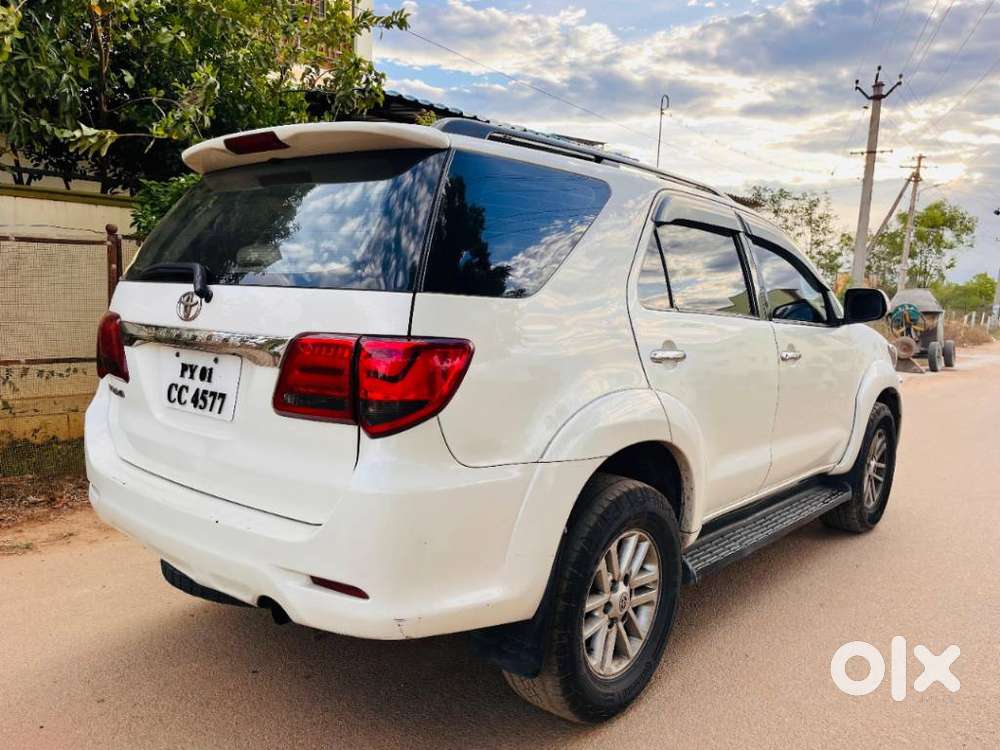Toyota Fortuner 4x2 Manual, 2014, Diesel