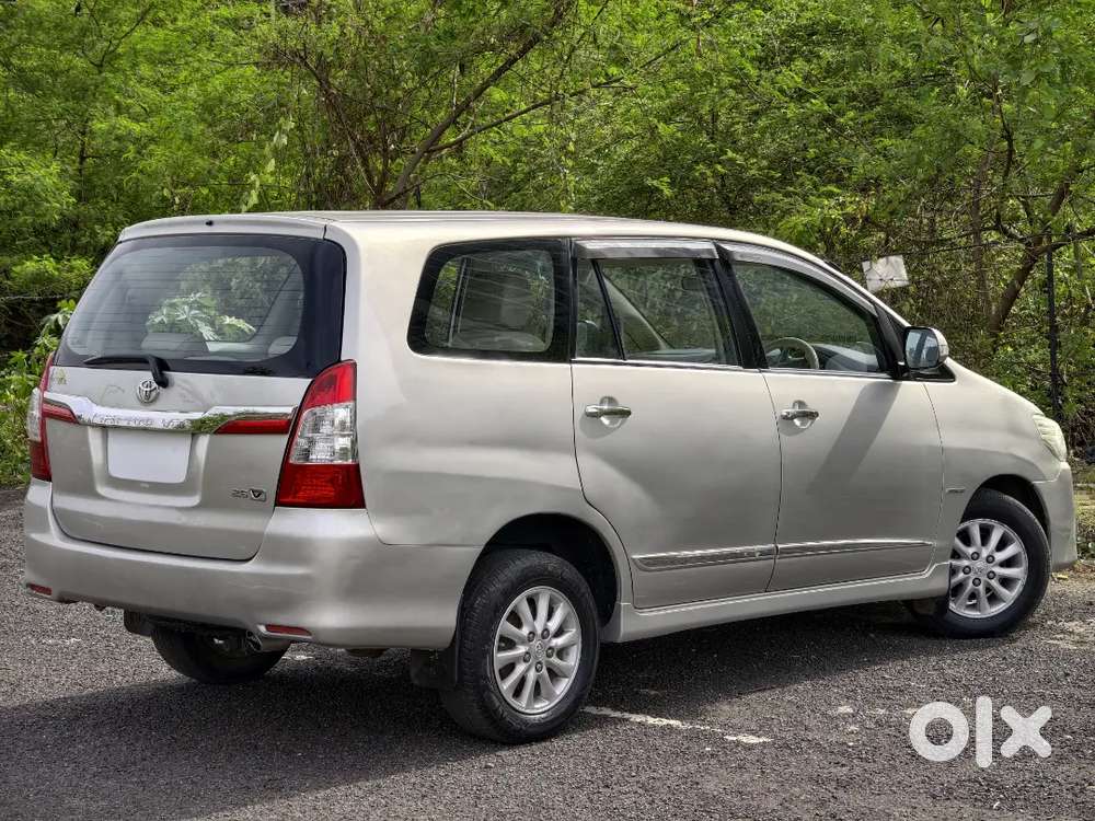 Toyota Innova Diesel 2014