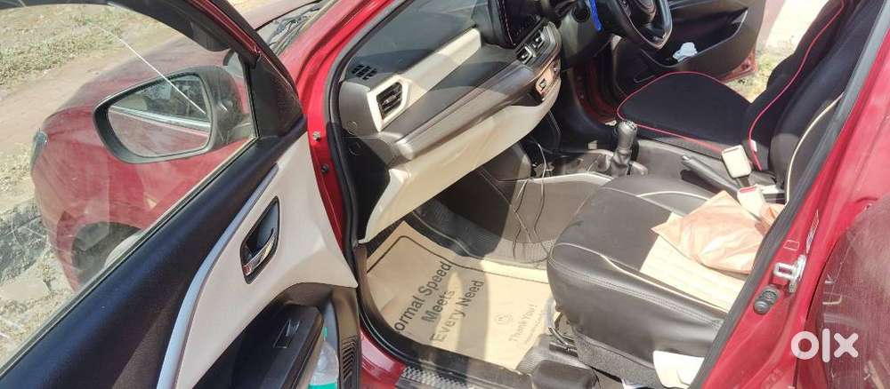 Maruti Suzuki Swift Dzire Zxi + Mt, 2025, Petrol