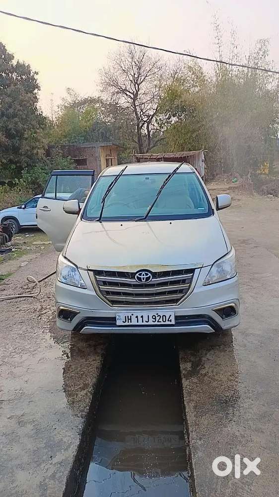 Toyota Innova 2013 Diesel 115000 Km Driven