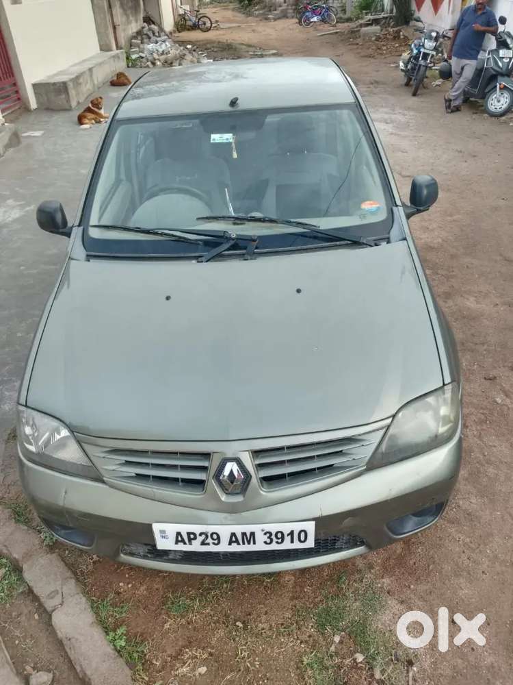 Mahindra Renault Logan 2010