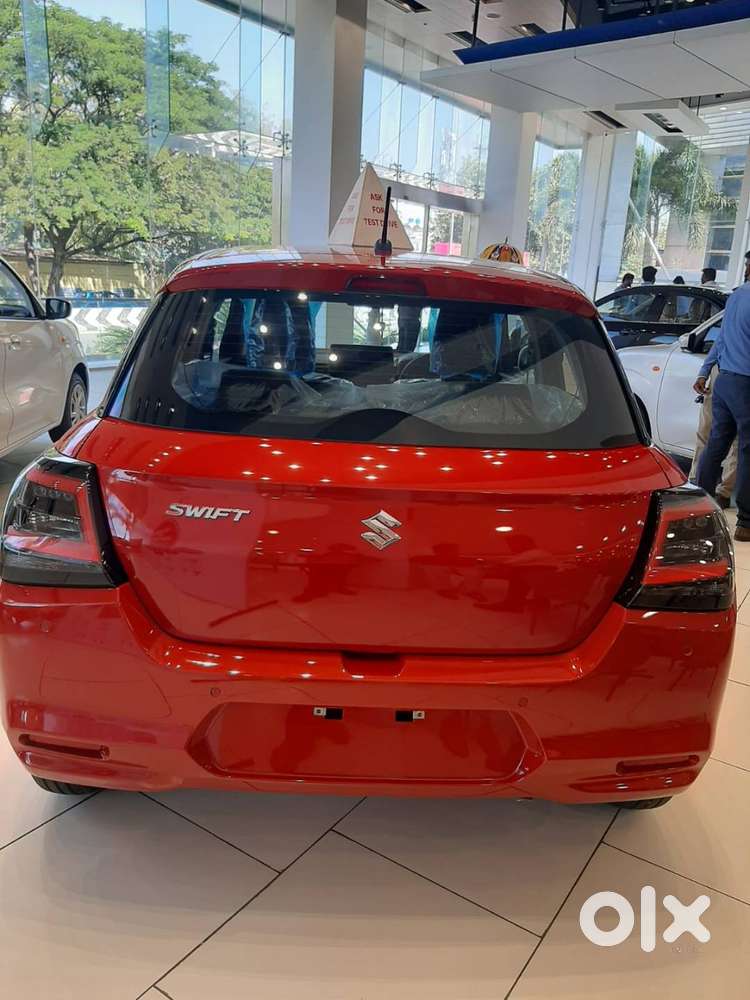 2025 Maruti Swift Vxi(o) Automatic Car For Sale.