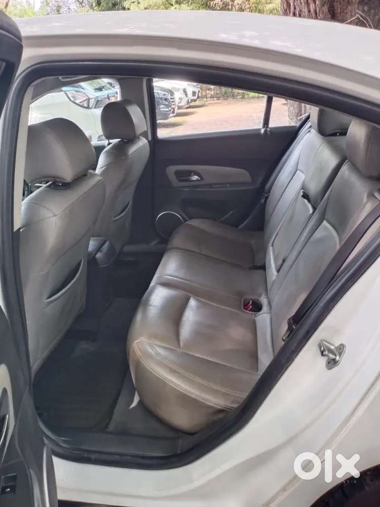 Chevrolet Cruze Ltz At 2011 Model