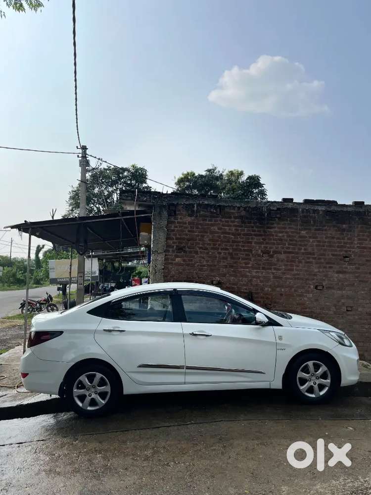 Hyundai Verna 2012 Fluidic Petrol Manual