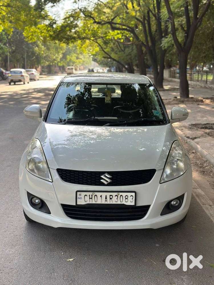Maruti Suzuki Swift Vxi + Manual, 2013, Petrol
