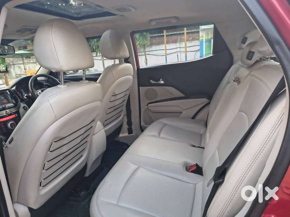 Mahindra Xuv300 W8 Option, 2021, Petrol