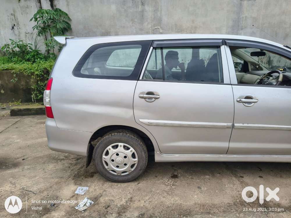 Toyota Innova 2012-2013 2.5 E Diesel Ms 7-seater, 2013, Diesel