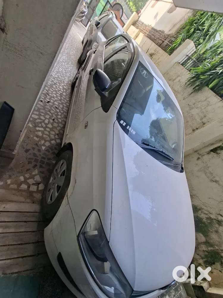 Volkswagen Polo Ipl Petrol 2012