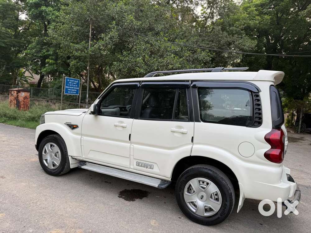 Mahindra Scorpio S4 Plus 9s, 2017, Diesel