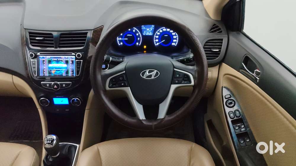 Hyundai Verna Fluidic 1.6 Vtvt Sx Opt, 2014, Petrol