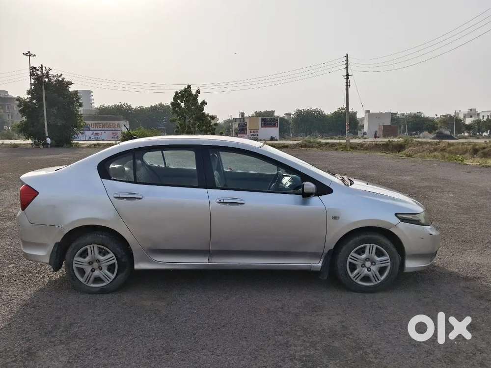 Honda City August 2013 Petrol Well Maintained