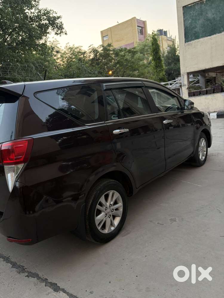 Toyota Innova Crysta 2.4 V 8 Str, 2018, Diesel