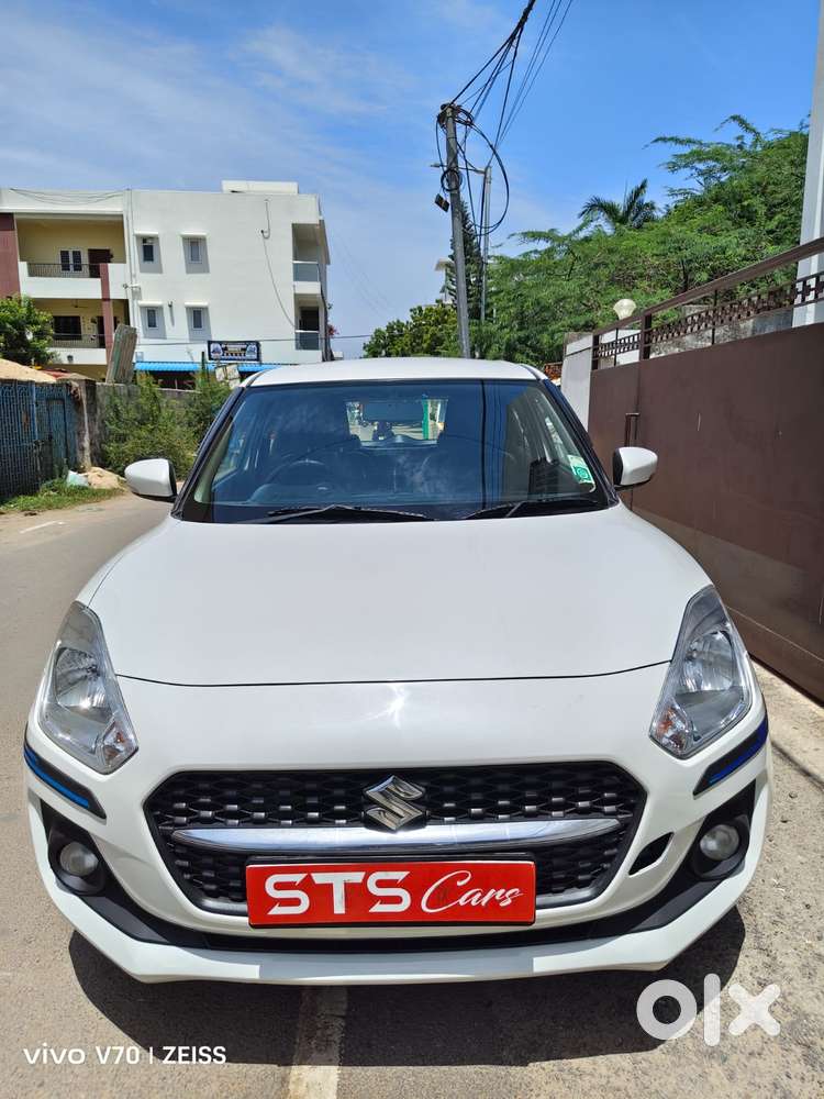 Maruti Suzuki Swift Vxi + Manual, 2023, Petrol