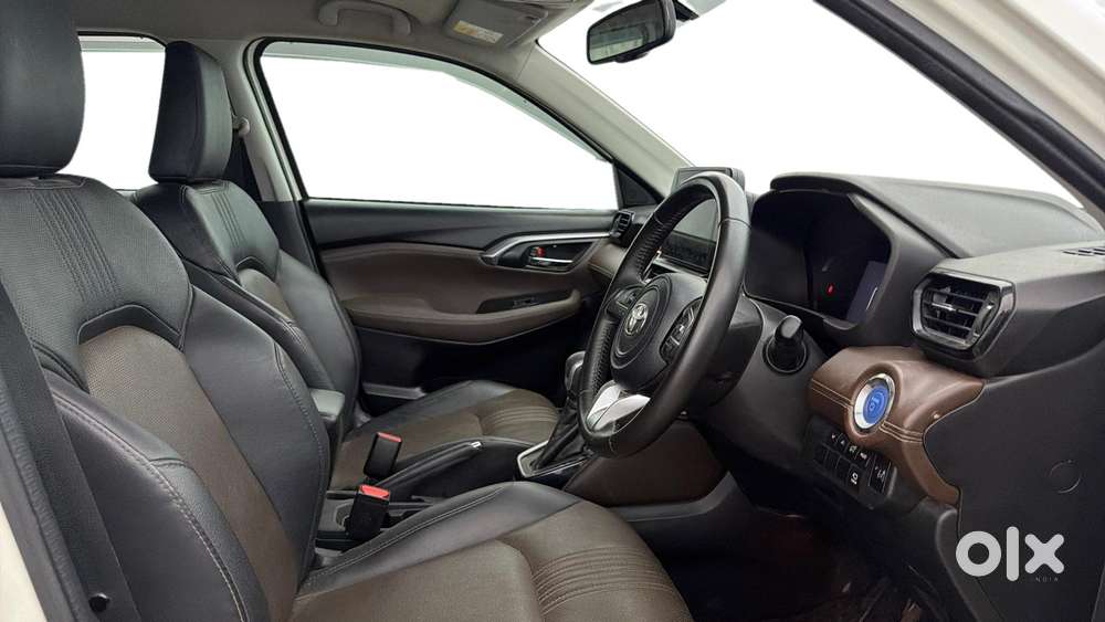 Toyota Urban Cruiser Hyryder 1.5 V Hybrid, 2023, Petrol