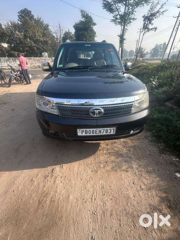 Tata Safari Storme 2013