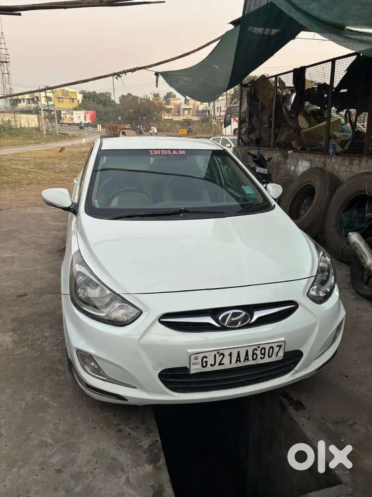 Hyundai Fluidic Verna 2012 Cng & Hybrids 80000 Km Driven