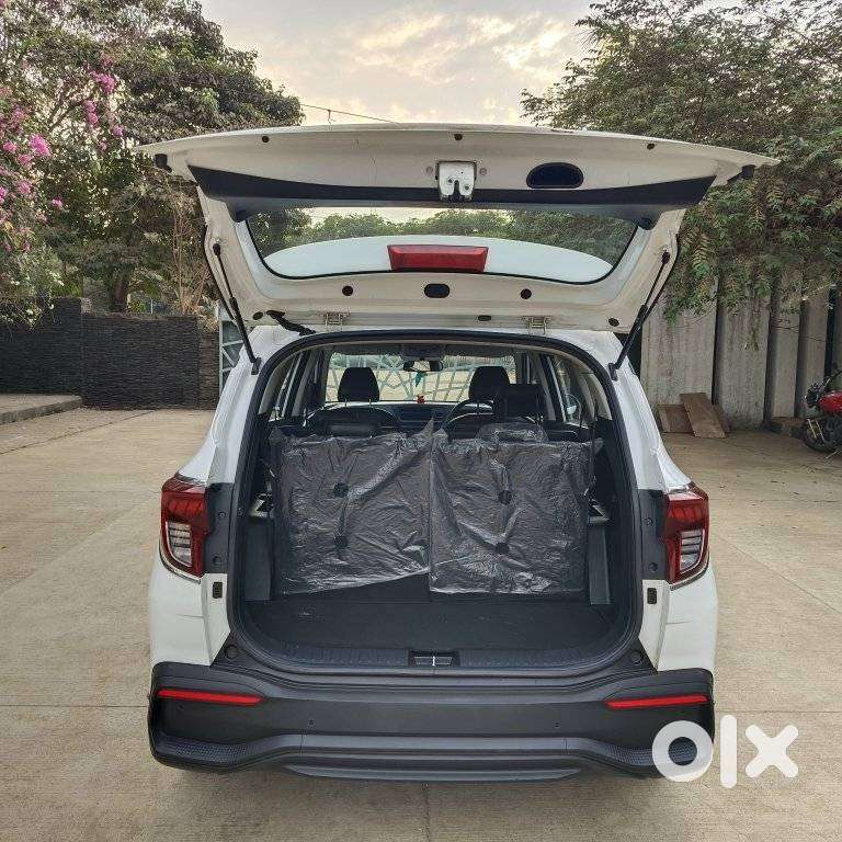 Kia Carens G 1.5 6mt Premium (o) 7-seater, 2023, Petrol